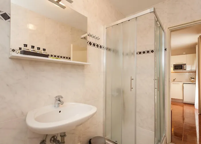 Alice * Ρόβινι