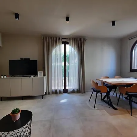 Alice Apartman