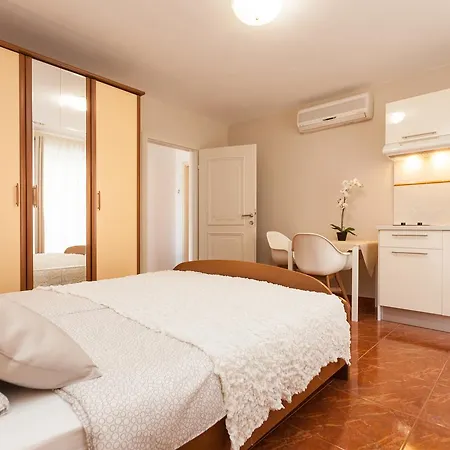 Apartman Alice *